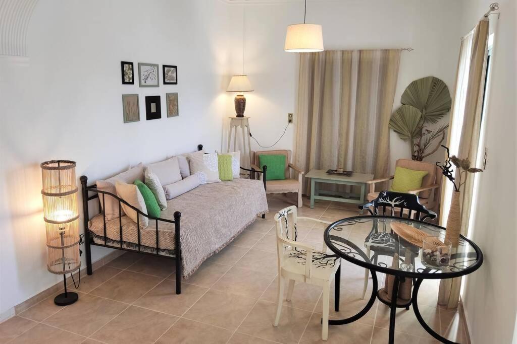 Apartment 95 M2, Center Of Sitia, Wifi, 350M Beach Экстерьер фото